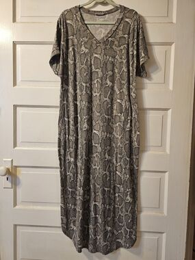 bombom maxi dress BOMBOM Short Sleeve Tiered Maxi Dress